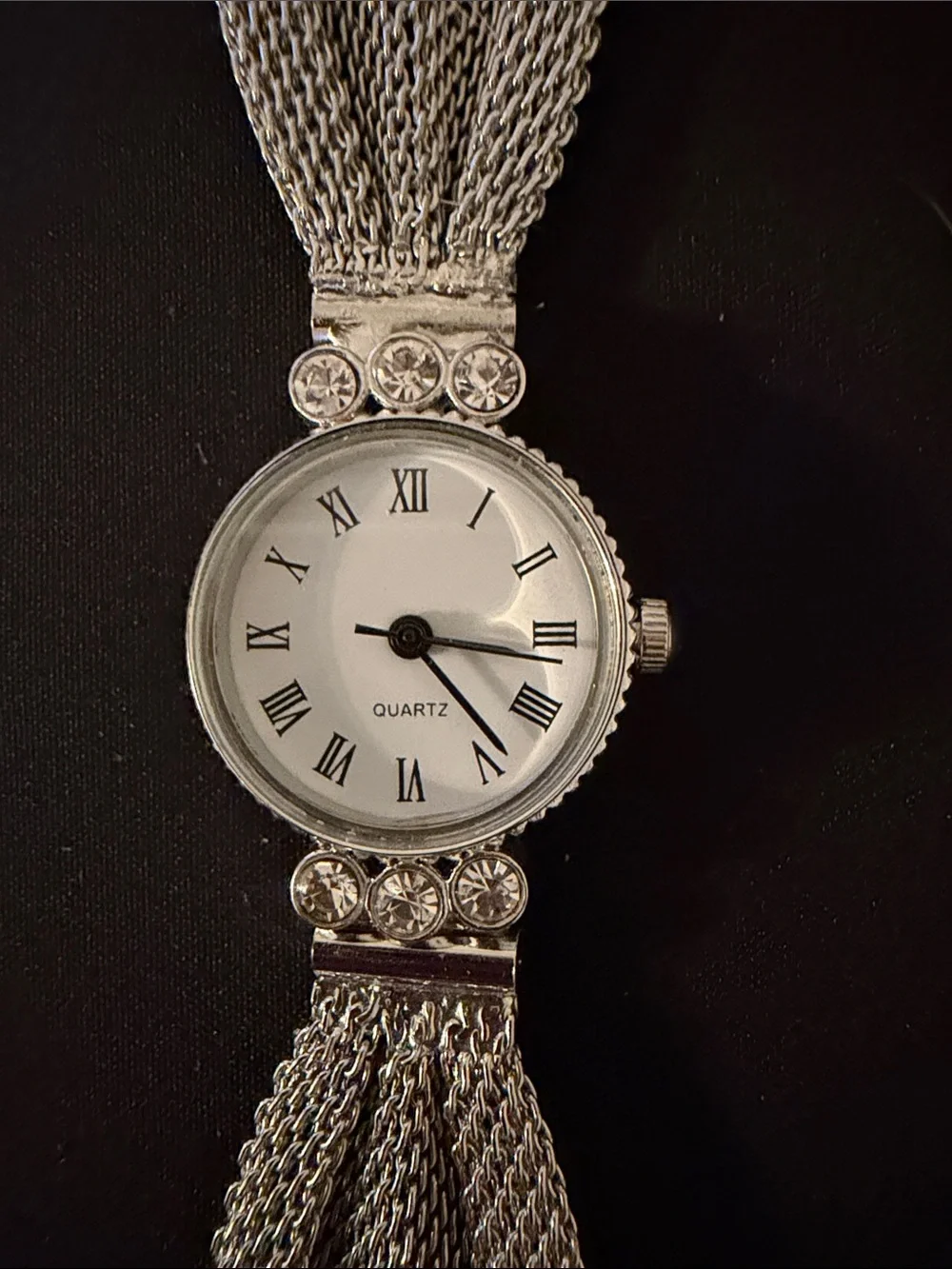 Women's Quartz Silver Mesh Bracelet Watch with Roman Dial